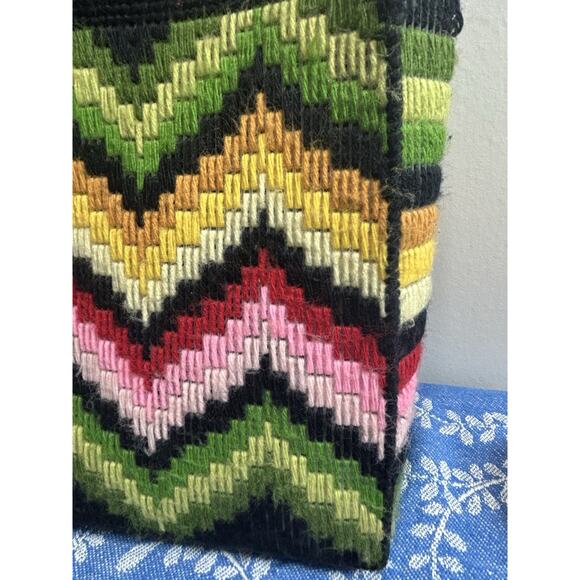 Plastic Canvas Zig Zag Bag Purse Retro Groovy 60s/70s Patchwork Granny Chic - Picture 4 of 12